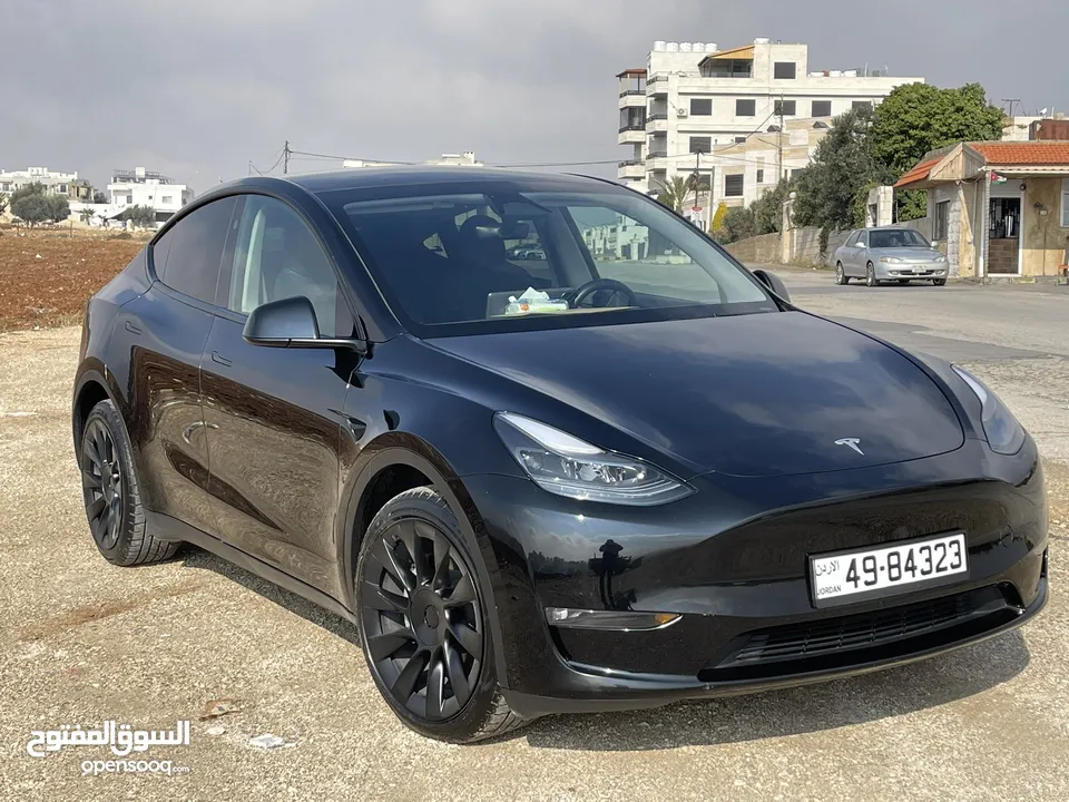 Tesla model y 2023 long range Dual motor  فحص اوتوسكور b+ 80 السيارة وكالة  موقع السيارة مرج الحمام