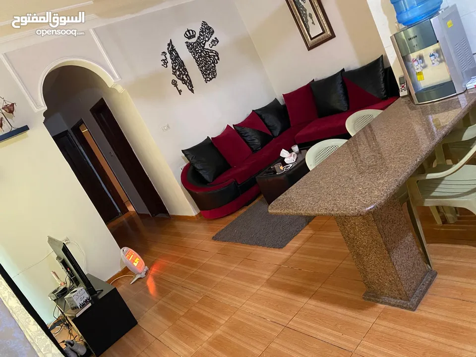 شقه فاخره للبيع عمان طبربور