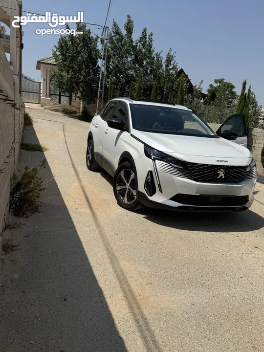 بيجو 3008 اصل وكالة من شركة بيجو موديل 2022 صفر كيلو متر جميع الاضافات بانورما السيارة بحالة الوكالة
