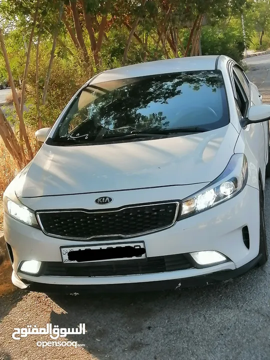 كيا سيراتو 2017 دبل جير جنطات شاشه كاميرا مرايا جانبية كهربا مكيف صندوق على الريموت زنون