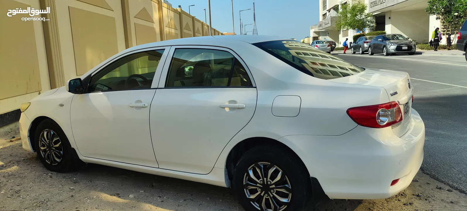 Toyota Corolla 2013  1.6xli ( fuel efficient ) white