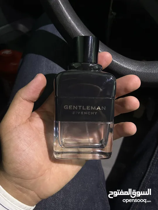 علبة عطر فاضية من جيڤينشي جينتل مان Gentelman