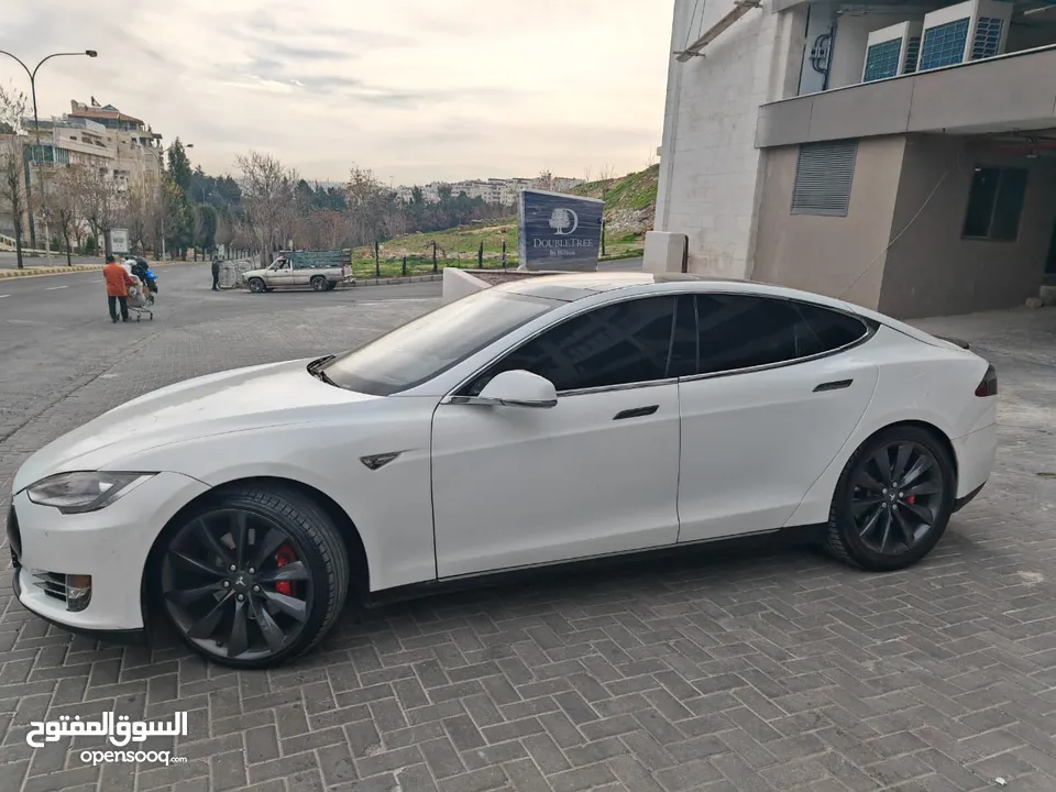 TESLA S 85P  تسلا اس 85 بي