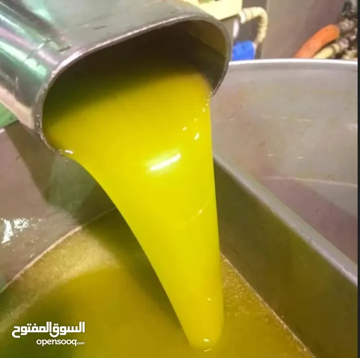 يوجد كميه قليله من زيت العام فقط علا 47 دينار التنكه
