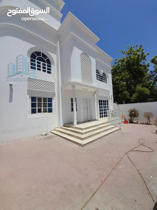 فيلا تجارية مستقلة Independent Commercial 6 BR Villa