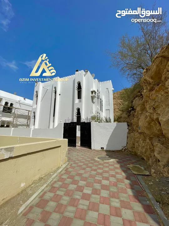 Excellent 2BHK and 3BHK flats for rent-Prime location in Al Wuttayya-Near NBO bank!!