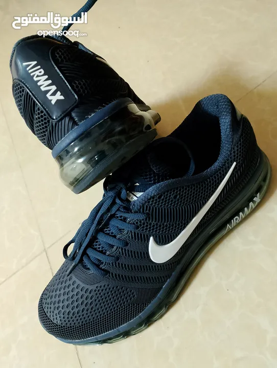حذائين .NIKE AIR MAX اصليات وكاله لساتهم جداد