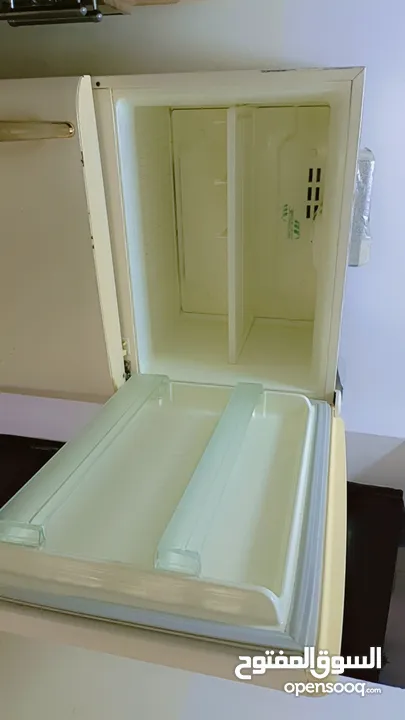 ثلاجة مستعملة للبيع