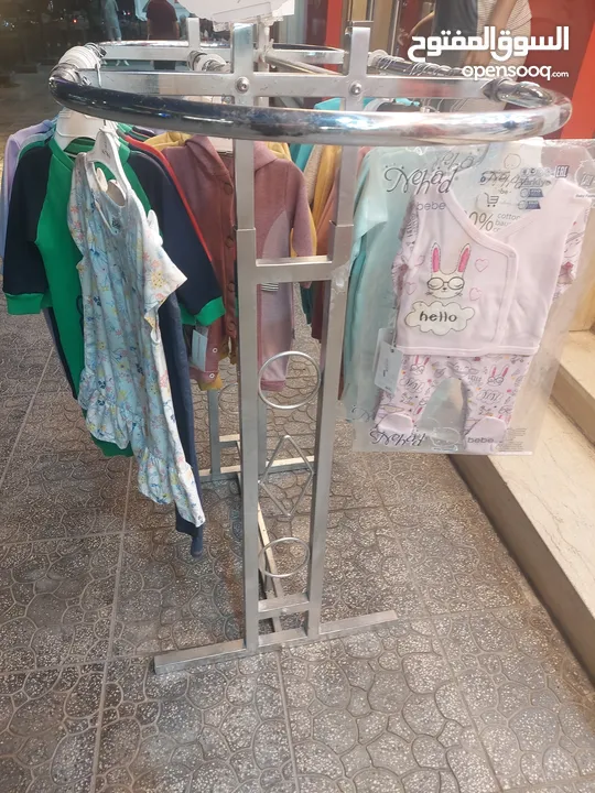 ستاند بيضوي