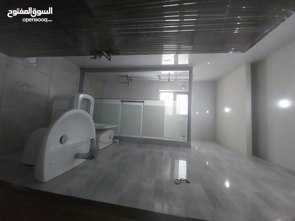 شقه ديلوكس للبيع بسعر مغري