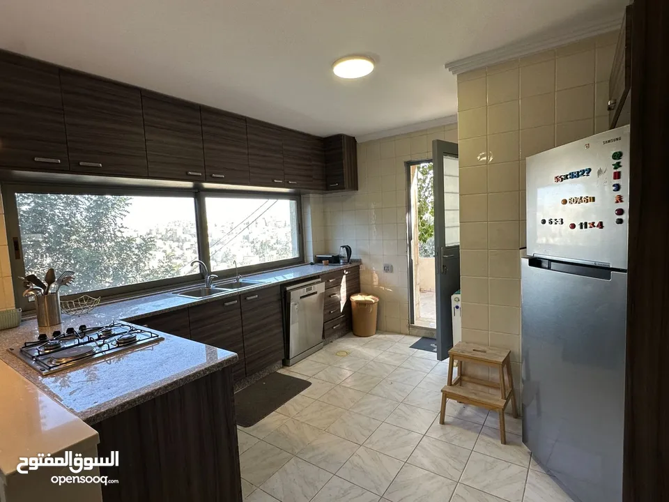 شقة مفروشة للإيجار في عبدون  ( Property 39400 )-175064070