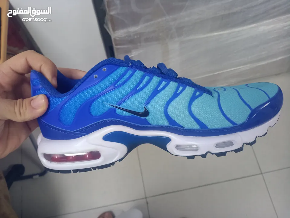 حذاء نايك رياضي للجري وللجيم مريح جدا Nike sports shoes for running and gym are very comfortable