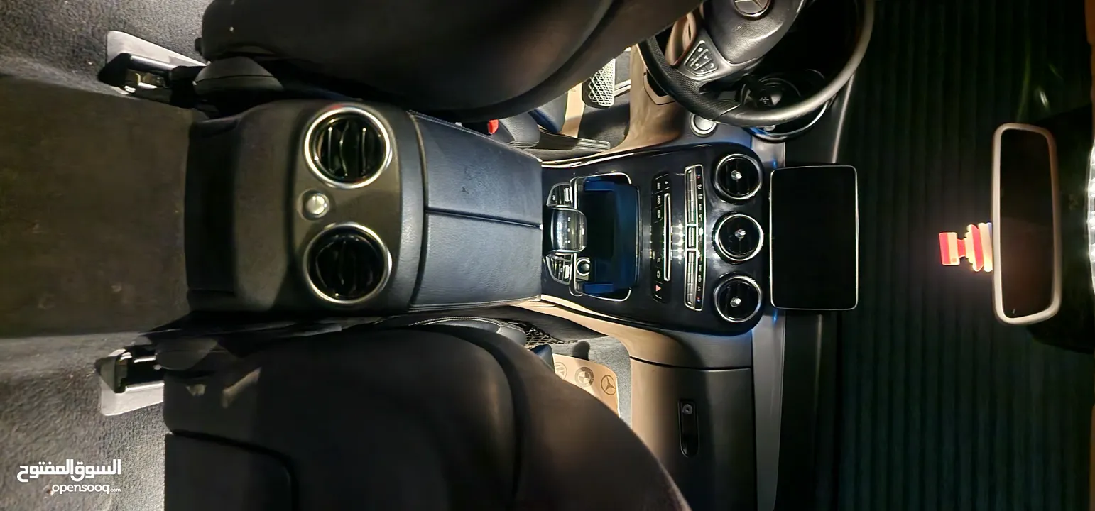 MERCEDEC BENZ C200 YEAR 2017 سيارة مميزة جدا جدا 6 انظمة قيادة السعر على الكاش فقط والسعر نهائي ..