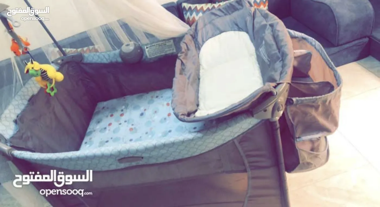 سرير اطفال مستعمل بحالة جيدة جداً