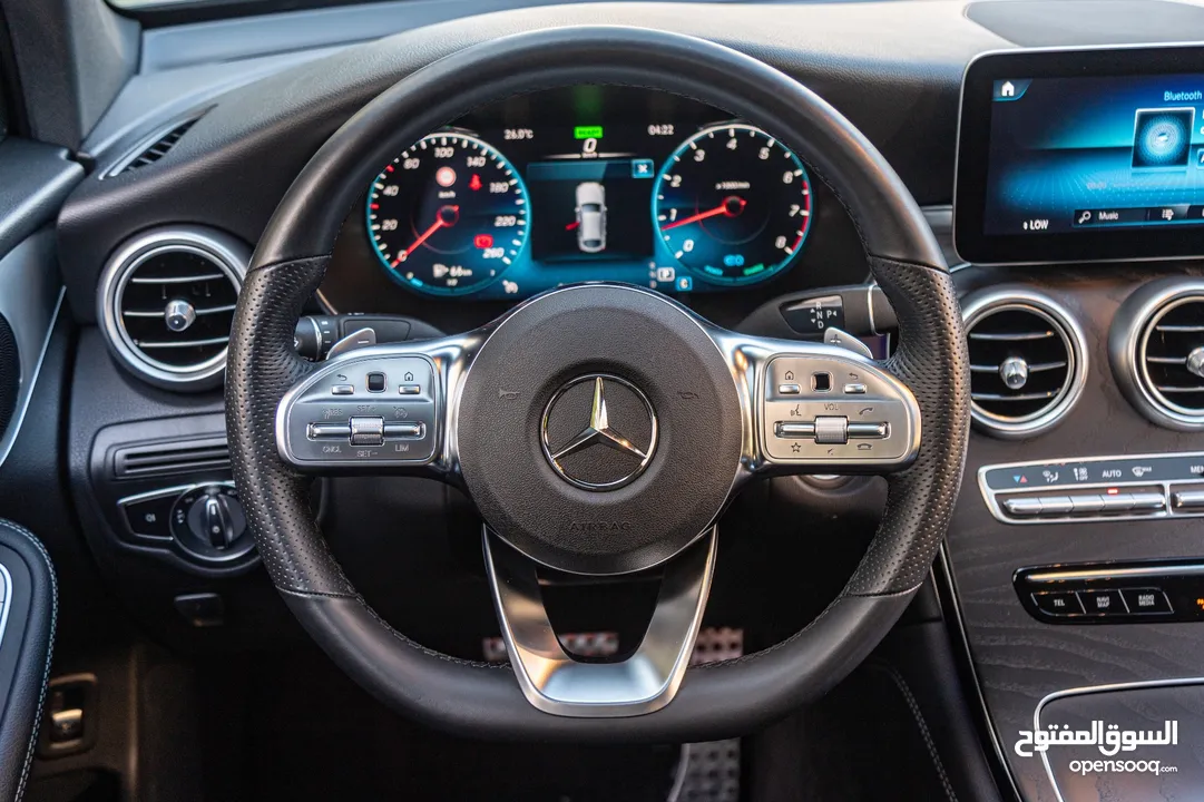 Mercedes Glc200 hybrid 2021 4matic Coupe   السيارة بحالة ممتازة جدا و قطعت مسافة 33,000 كم