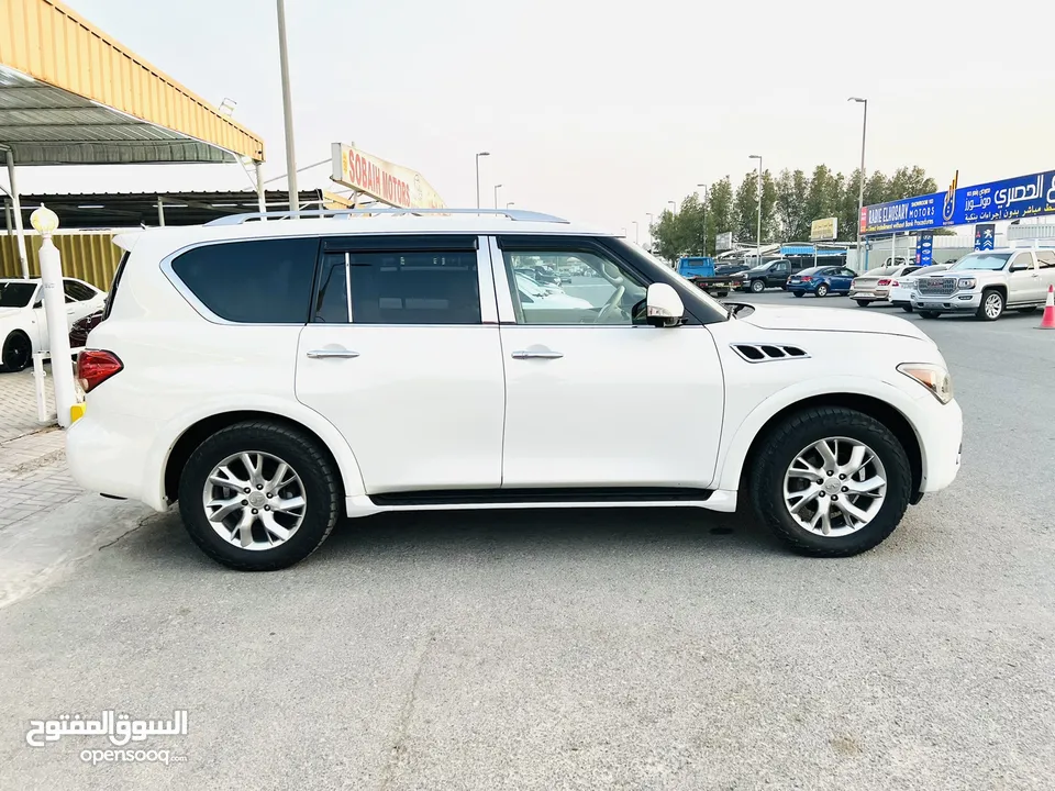 Infiniti QX56 4/4