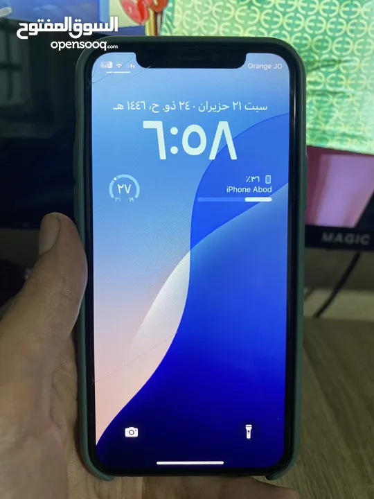 iPhone 11pro  بسعر رمزي