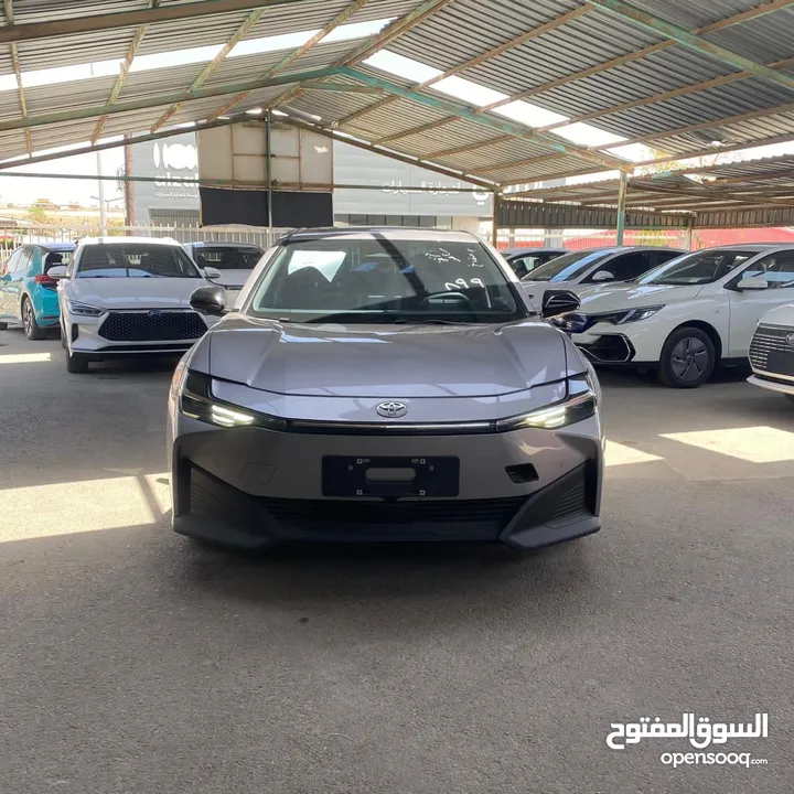 TOYOTA_bZ3_2023