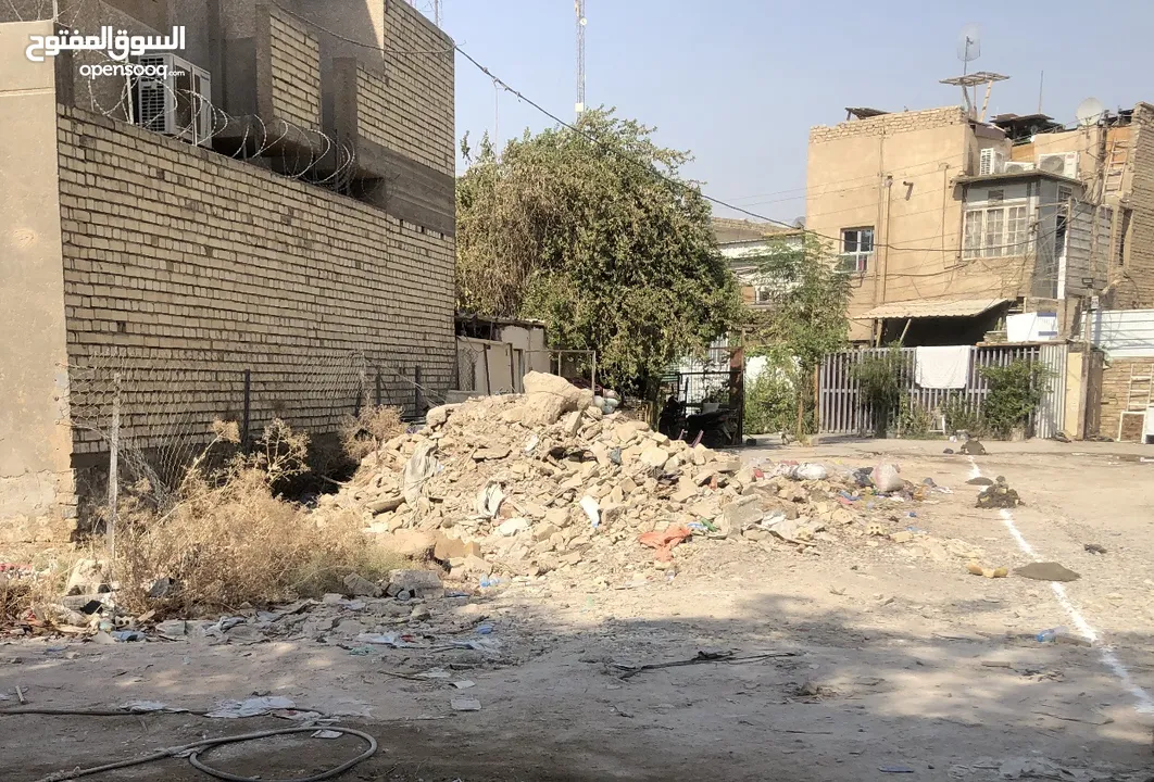 الكاظمية /الشالجية قرب ساحة عدن محلة 405  خلف دائرة صحة بغداد