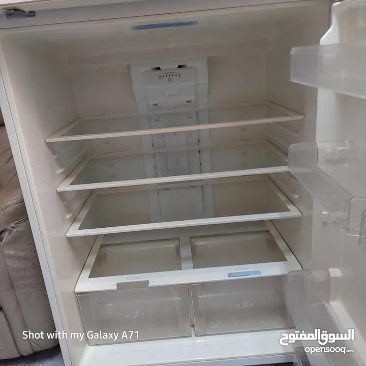 LG used  fridge (made in Korea) for sale. capacity : 900- 950 liter.