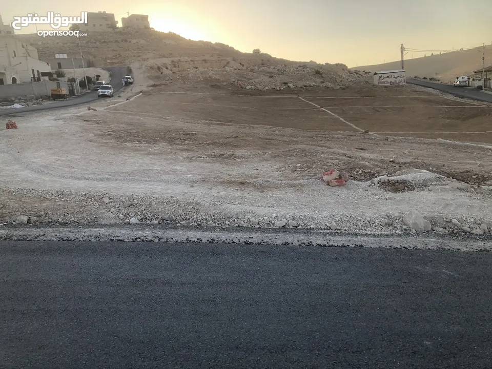 قطع اراضي 500م جريبا ام بريكة ، قوشان مستقل ، كامل الخدمات