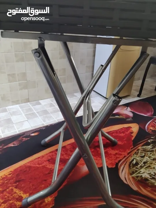 طاولة سفرة راتان بحالة الجديد