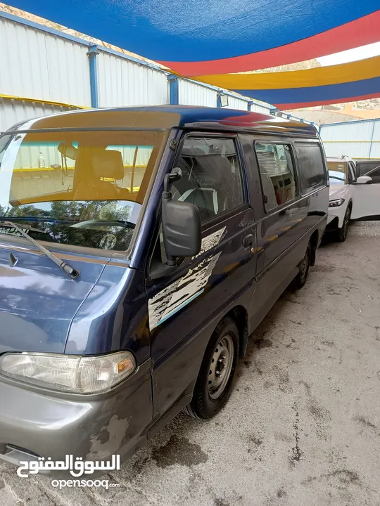 باص هيونداي H-100 مستعمل موديل 2001 ماتور 27 للبيع