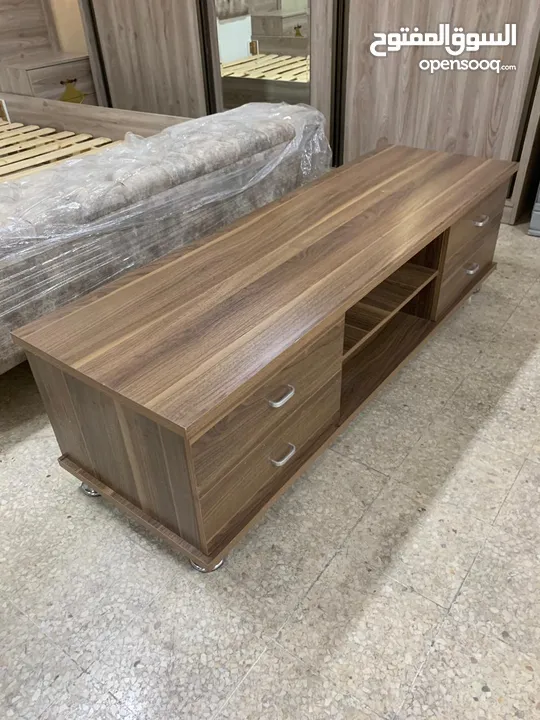 طاولة وسط و شاشة اطقم طربيزات
