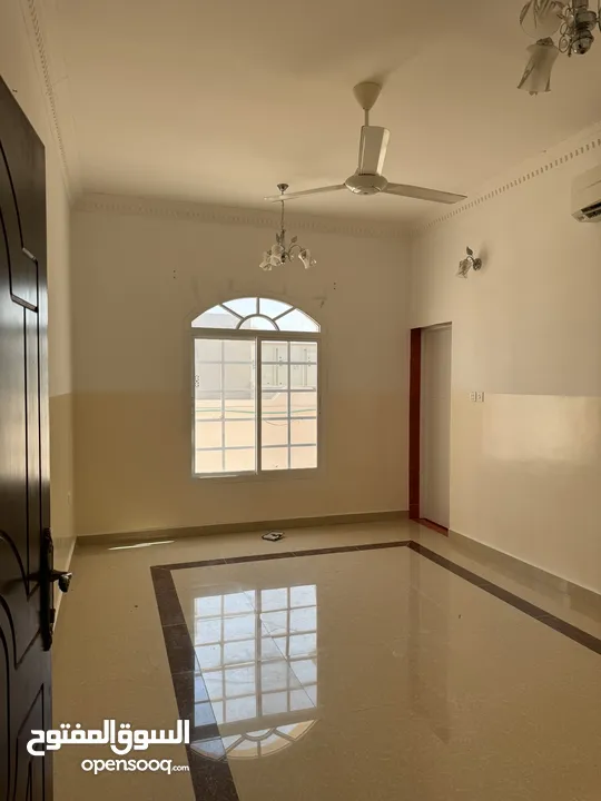 Luxury 3 BHK WITH 3 A/C In good location in Amerat High near to Al Meera Mall and Nisto Hypermarket