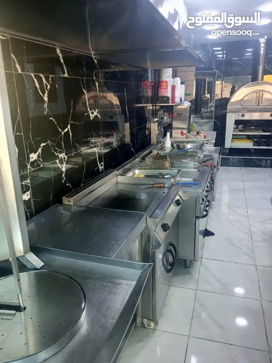 مطعم للبيع مجهز بل كامل شاورما بروستد سناك بيتزا