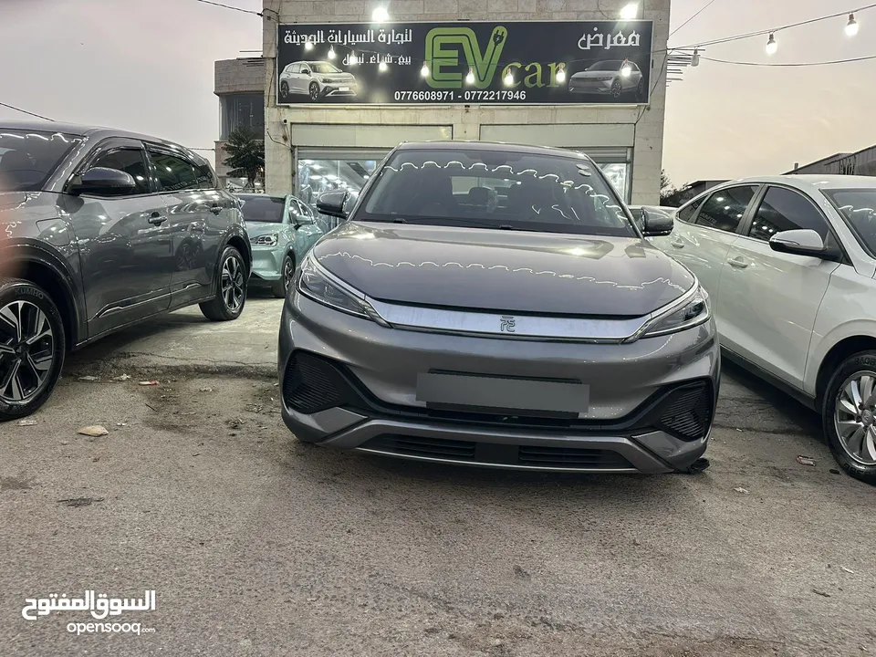 بي واي دي ايوان 2022 يوجد عدة سيارات بطاريه كبيره