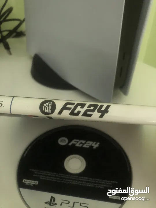 CD FC24 نسخت Play station 5يدعم لغه عربيه