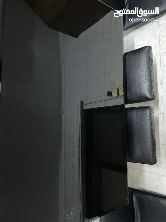 طاولة سفرة بشكل رائع ما بتلاقي زيه