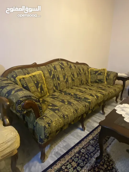 طقم كنب زان 7 مقاعد + طاول وسط زان
