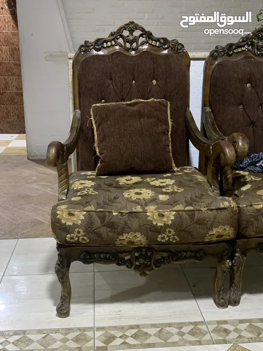 كنب للبيع المستعجل
