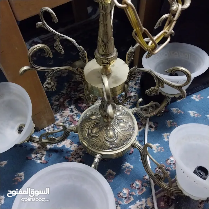 ثريا نحاس  صب