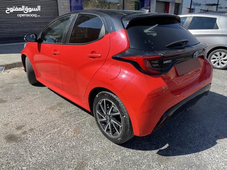 تويوتا يارس هايبرد مميزة Black Edition 2021 للبيع بسعر مغري