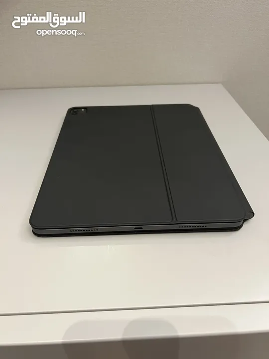 EXCELLENT CONDITION- 12.9-inch iPad Pro 512 GB - Space Gray - INCLUDING Black Magic Keyboard