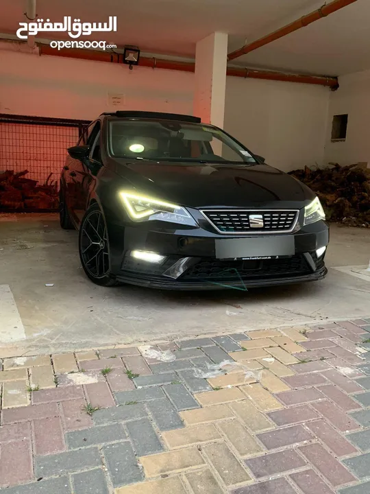 سيارة Seat Leon Xcellence 2018 للبيع بحالة ممتازة بسعر الكاش فقط .