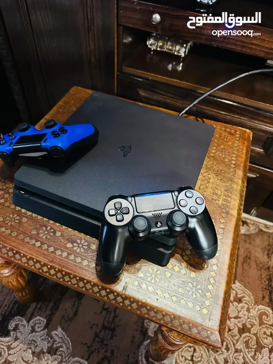 Playstation 4 Slim بلاستيشن 4 سلم