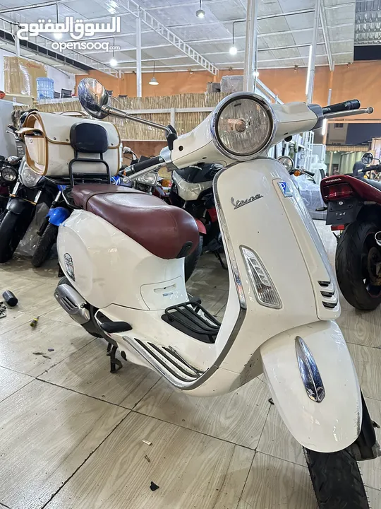 Vespa Primavera 2021