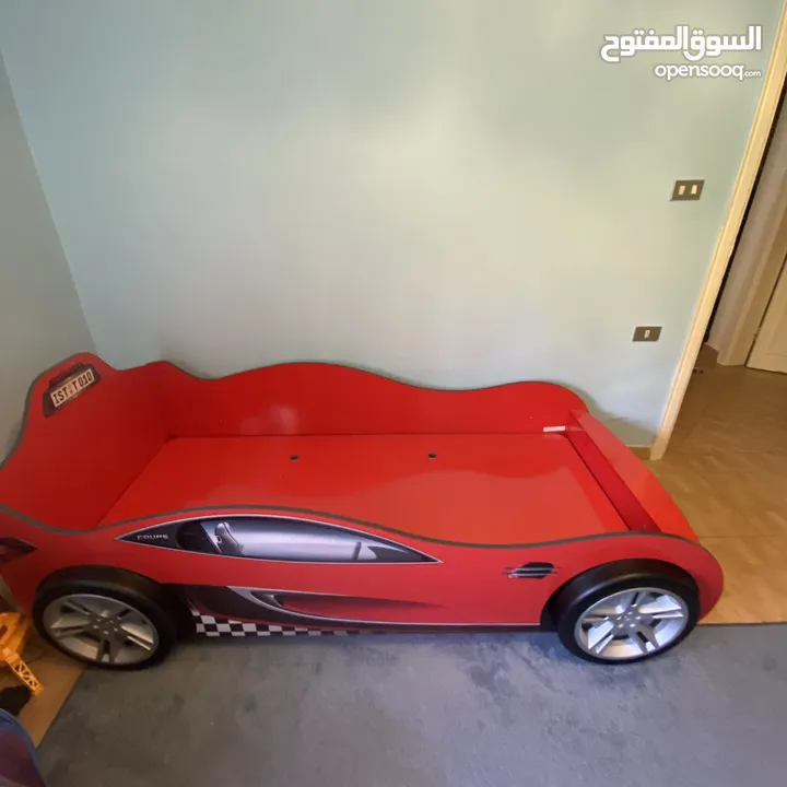 سرير أطفال سياره للبيع