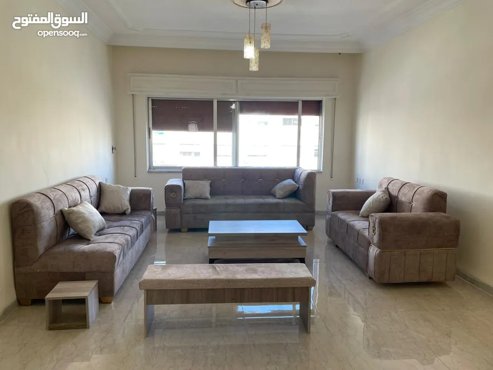 Furnished 3 bedroom 2 bathroom Apartment in Al Rawnaq Area - شقة 3 غرف نوم 2 حمام في منطقة الرونق
