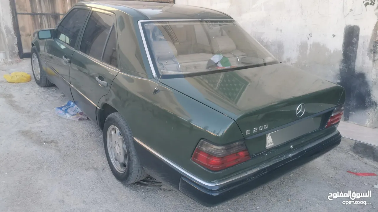 مرسيدس E200 موديل 1985 محدثه 95