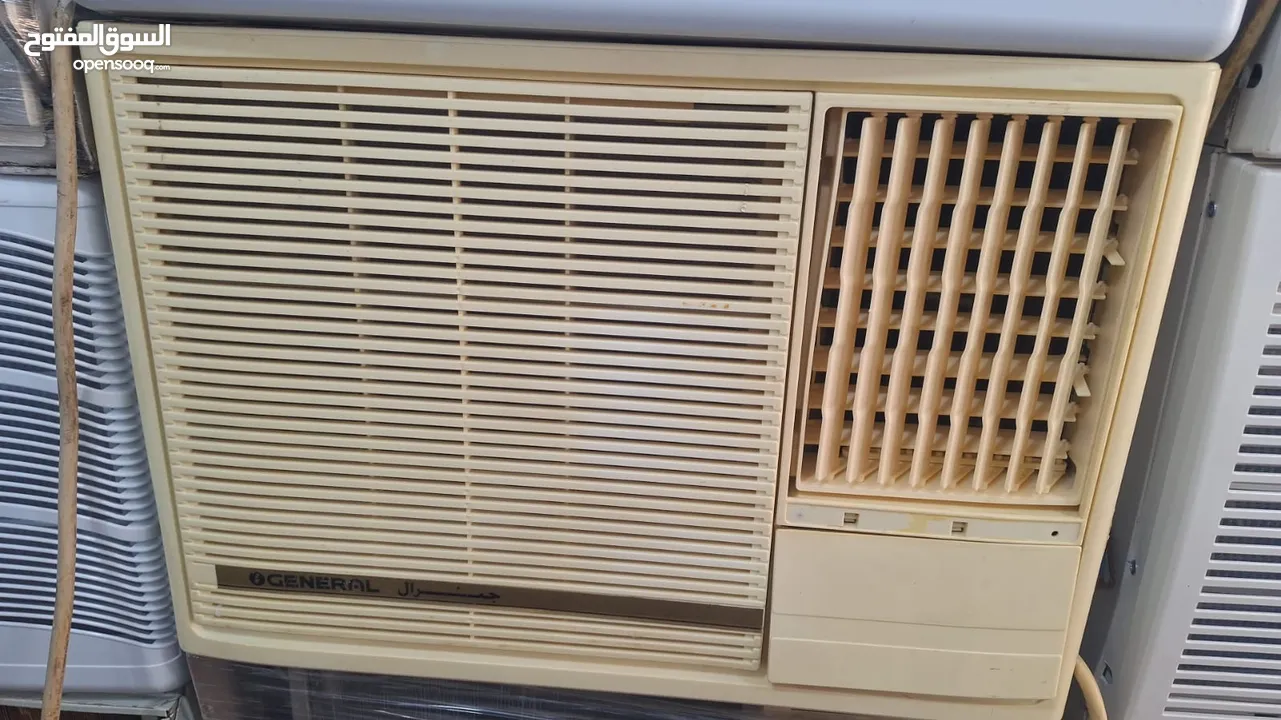 window type air conditioner in good condition with reasonable price