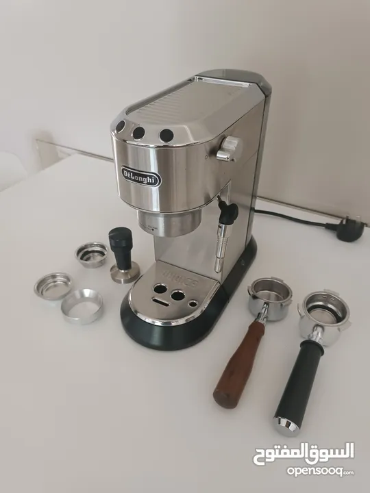 ماكينة اسبرسو ديلونجي ديدكا مع بورتافلتر احترافي espresso machine Delonghi Dedica