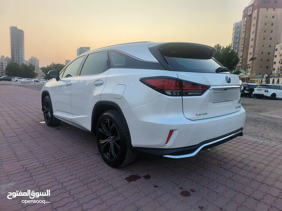 السالمية لكزيس RX 350L موديل 2020 7 راكب