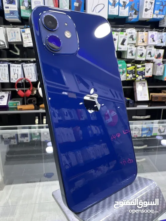iPhone 12 (256 GB) ايفون مستعمل  مغيرله شاشة و شصي مع البطارية و الكاميرا  كله اصلي مغير  كفالة محل
