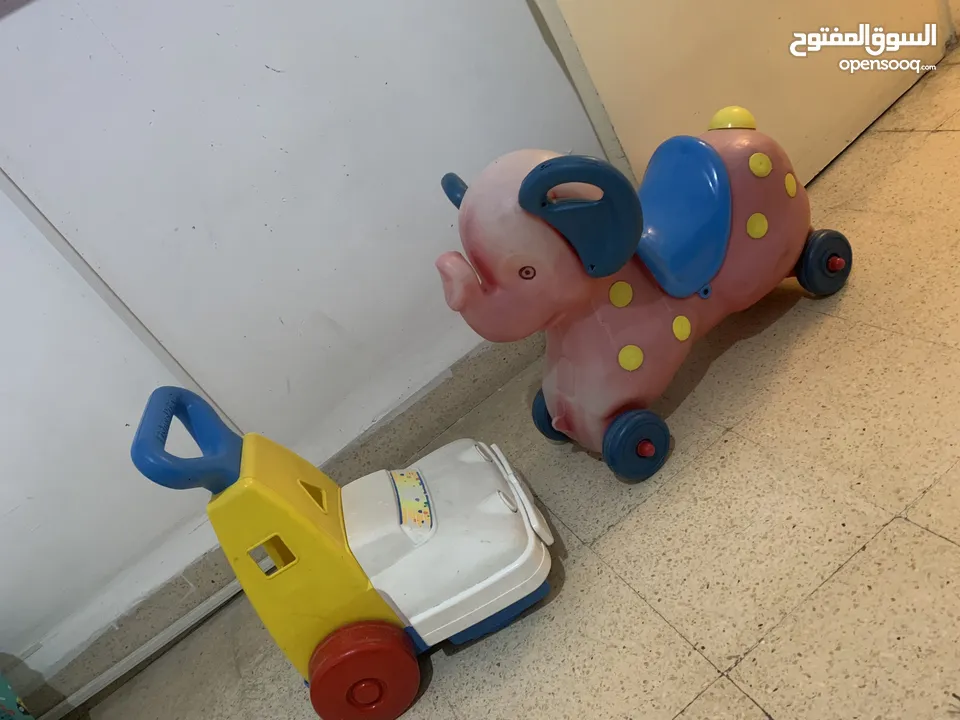 مشاية اطفال وبسكليت وهزاز فقط