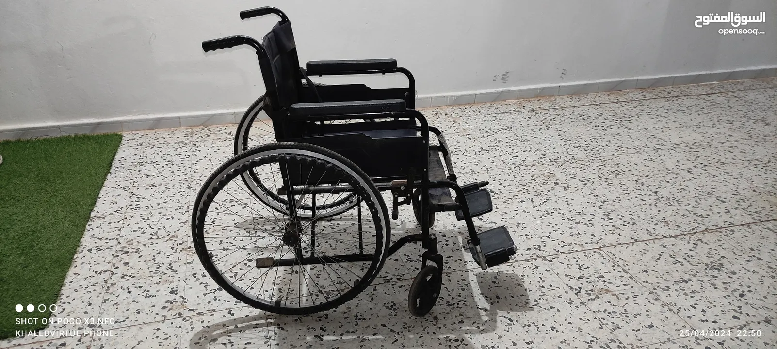 كرسي ذوي الإحتياجات الخاصة ( عجزة او معاقين)